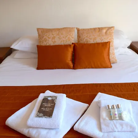 Sylvana Hotel